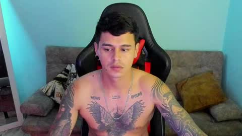 Snapshot of dage_19 chatting on 12/03/24, 07:10 my name is Jhon and I live in colombia online show from 12/03/24, 07:10