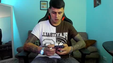 Snapshot of dage_19 chatting on 12/09/24, 08:55 my name is Jhon and I live in colombia online show from 12/09/24, 08:55