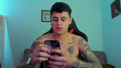 Snapshot of dage_19 chatting on 12/13/24, 08:15 my name is Jhon and I live in colombia online show from 12/13/24, 08:15