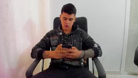 Snapshot of dage_19 chatting on 03/06/25, 11:36 my name is Jhon and I live in colombia online show from 03/06/25, 11:36
