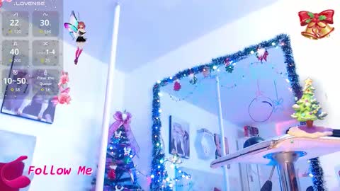 Snapshot of dagny_ chatting on 12/04/25, 04:44 Dagny online show from 12/04/25, 04:44