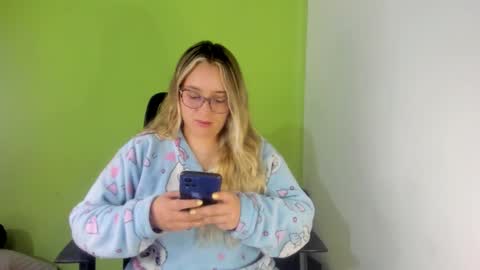 Snapshot of dahia888 chatting on 10/12/25, 07:18 Dahia online show from 10/12/25, 07:18