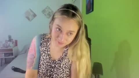 Snapshot of dahia888 chatting on 10/16/25, 07:53 Dahia online show from 10/16/25, 07:53