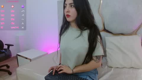 Snapshot of dahia_tay chatting on 01/08/25, 09:44 dahia online show from 01/08/25, 09:44