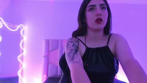 Snapshot of dahia_tay chatting on 02/18/25, 03:31 dahia online show from 02/18/25, 03:31