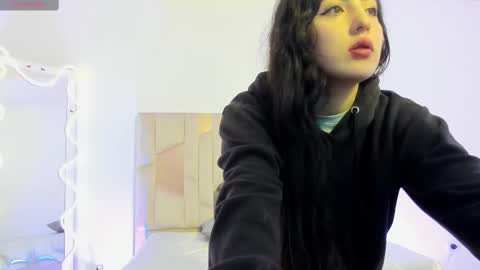 Snapshot of dahia_tay chatting on 02/19/25, 03:06 dahia online show from 02/19/25, 03:06