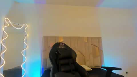 Snapshot of dahia_tay chatting on 02/24/25, 03:23 dahia online show from 02/24/25, 03:23