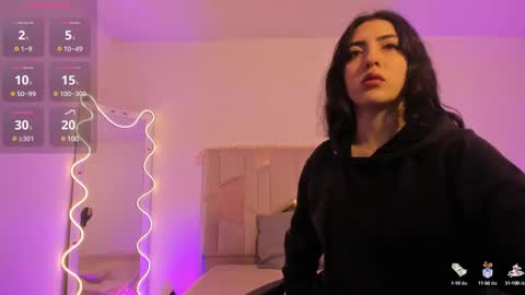 Snapshot of dahia_tay chatting on 03/11/25, 03:37 dahia online show from 03/11/25, 03:37