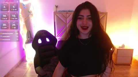 Snapshot of dahia_tay chatting on 11/08/25, 03:29 dahia online show from 11/08/25, 03:29