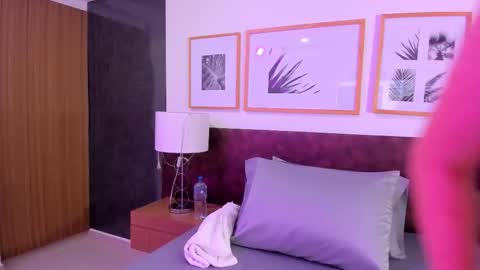 Snapshot of dahian_boobs chatting on 12/04/25, 11:52 Dahian online show from 12/04/25, 11:52