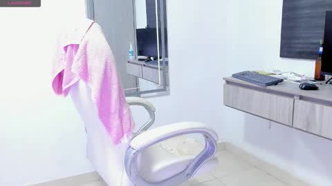 Dahian  online show from 09/13/25, 12:05