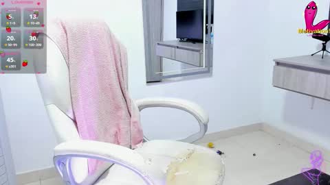 Dahian  online show from 11/07/25, 11:27