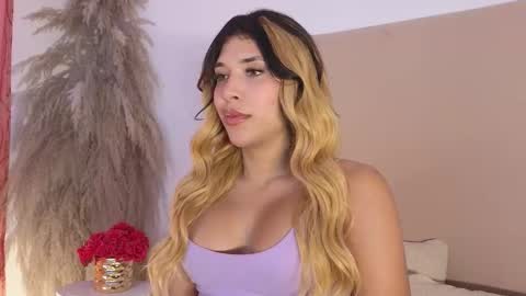 Dahiana online show from 10/29/25, 07:26