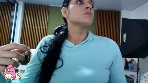  Dahiana  online show from 01/12/25, 07:53
