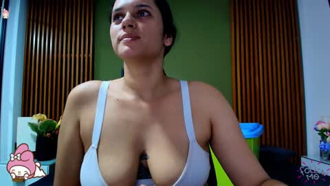  Dahiana  online show from 02/03/25, 07:52