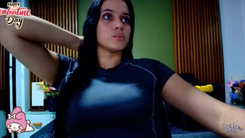  Dahiana  online show from 02/15/25, 08:01