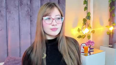 Dahlia online show from 12/17/25, 05:02