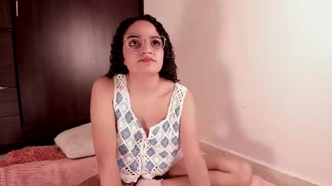 Dahli online show from 09/20/25, 08:32