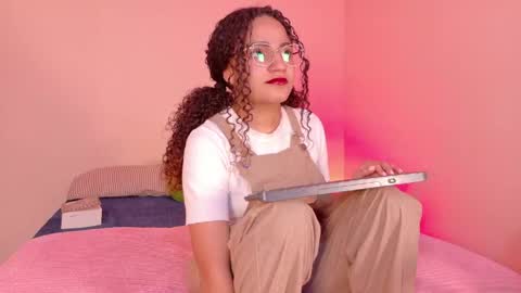 Dahli online show from 06/08/26, 06:36