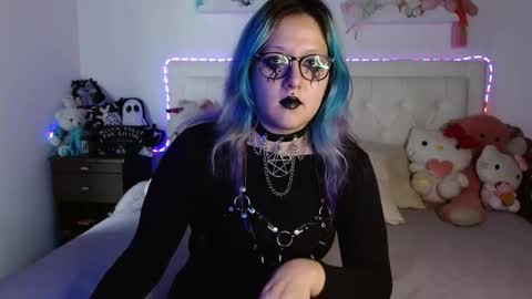 Snapshot of daiademoniaka chatting on 11/30/25, 05:17 online show from 11/30/25, 05:17