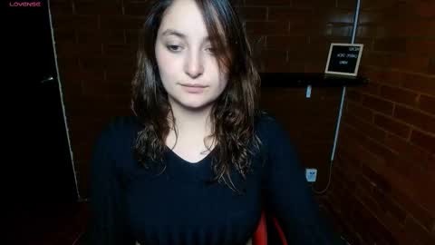 Snapshot of daiana_m chatting on 02/18/25, 09:53 Daiana online show from 02/18/25, 09:53