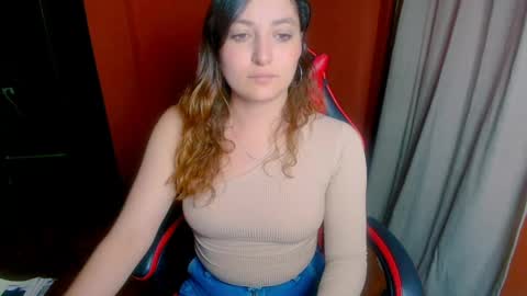 Snapshot of daiana_m chatting on 04/28/26, 08:36 Daiana online show from 04/28/26, 08:36