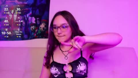 Natalia  online show from 10/18/25, 12:57