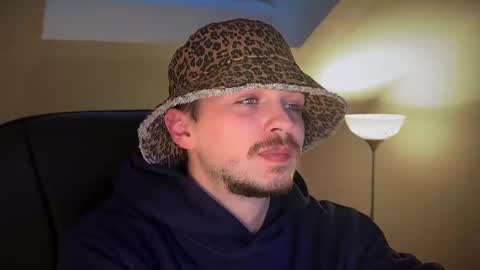 Daimon  online show from 03/10/25, 04:25