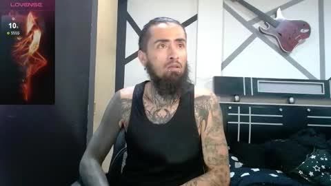 Snapshot of daimon_rock01 chatting on 11/12/25, 06:58 felipe online show from 11/12/25, 06:58