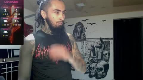 Snapshot of daimon_rock01 chatting on 04/29/26, 04:05 felipe online show from 04/29/26, 04:05