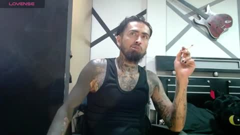 Snapshot of daimon_rock01 chatting on 07/24/26, 04:54 felipe online show from 07/24/26, 04:54