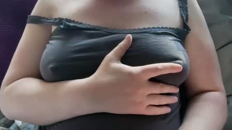 Mx Mommy Moo online show from 06/11/26, 04:27