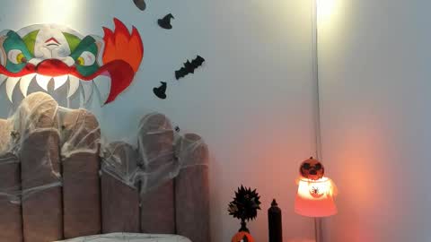 Snapshot of daisy93_ chatting on 10/15/25, 12:27 D A I S Y  online show from 10/15/25, 12:27