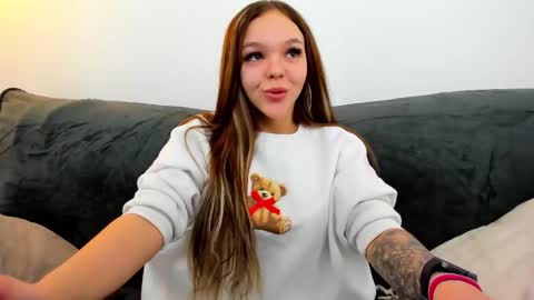 Daisy online show from 02/18/25, 04:48