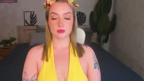 Snapshot of daisy_beckerr chatting on 04/10/26, 09:47 Viickie online show from 04/10/26, 09:47