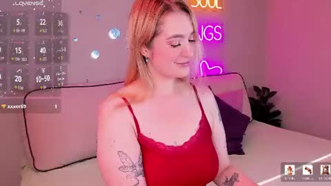Viickie online show from 07/19/26, 09:24