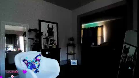 Daisy online show from 11/19/25, 03:12