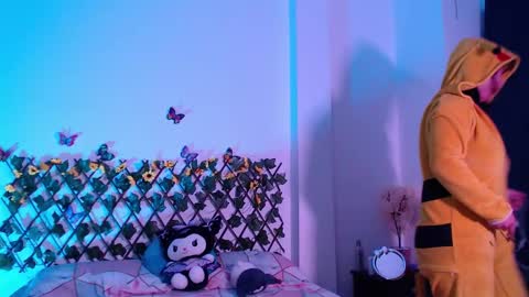 daisy_girll online show from 09/20/25, 12:50