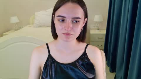 Snapshot of daisy_heart chatting on 06/12/26, 04:44 Daisy online show from 06/12/26, 04:44
