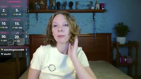 Snapshot of daisy_lovely chatting on 10/01/25, 04:18 daisy_lovely online show from 10/01/25, 04:18