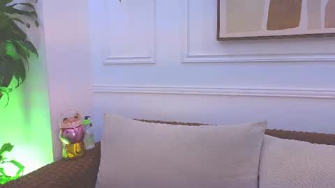 Daisy Price online show from 07/28/26, 10:43