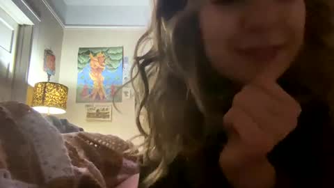 Snapshot of daisybaby699 chatting on 12/29/24, 08:11 DaisyB3 online show from 12/29/24, 08:11