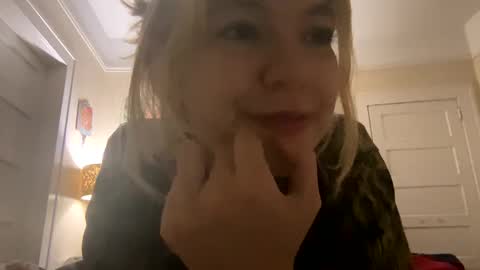Snapshot of daisybaby699 chatting on 01/13/25, 09:41 DaisyB3 online show from 01/13/25, 09:41
