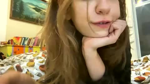 Snapshot of daisybaby699 chatting on 03/01/25, 02:15 DaisyB3 online show from 03/01/25, 02:15