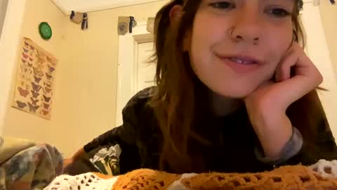 DaisyB3 online show from 09/14/25, 06:23