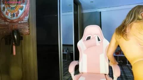 DaisyDeliciousxx online show from 12/05/24, 02:00