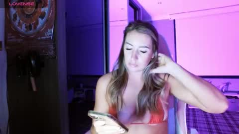 DaisyDeliciousxx online show from 12/19/24, 08:13