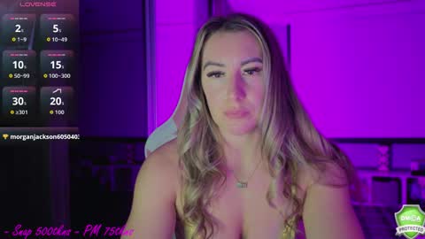 Snapshot of daisydeliciousxx chatting on 11/10/25, 08:46 DaisyDeliciousxx online show from 11/10/25, 08:46