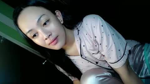 Snapshot of daisylira chatting on 10/12/25, 11:59 LILY christmas wish breast implant online show from 10/12/25, 11:59