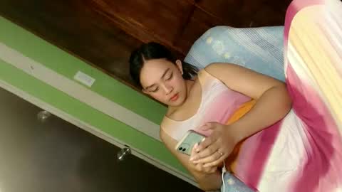 Snapshot of daisylira chatting on 11/05/25, 01:49 LILY christmas wish breast implant online show from 11/05/25, 01:49